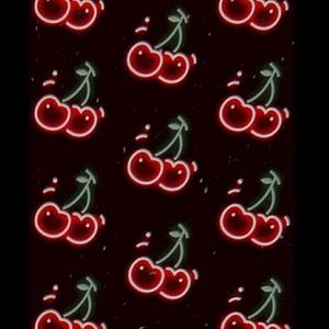 Meet your Posher, Charis